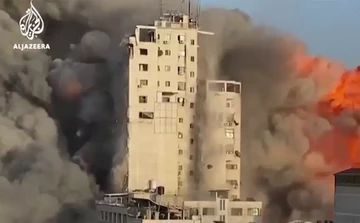 Γάζα: Η συγκλονιστική στιγμή που κτήριο 14 ορόφων καταρρέει σαν χάρτινος πύργος από βομβαρδισμό 