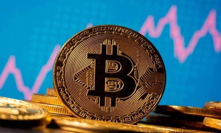 Bitcoin: Βούλιαξε σε ιστορικό χαμηλό τρεισήμισι μηνών
