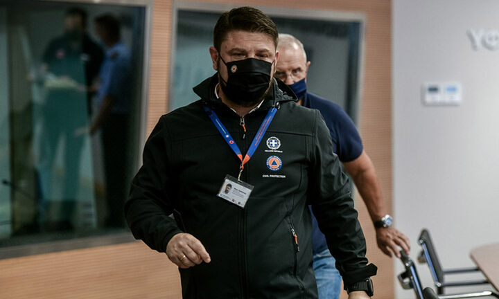 Βίντεο της επίθεσης στα μαγαζιά της συζύγου του ανήρτησε ο Ν. Χαρδαλιάς