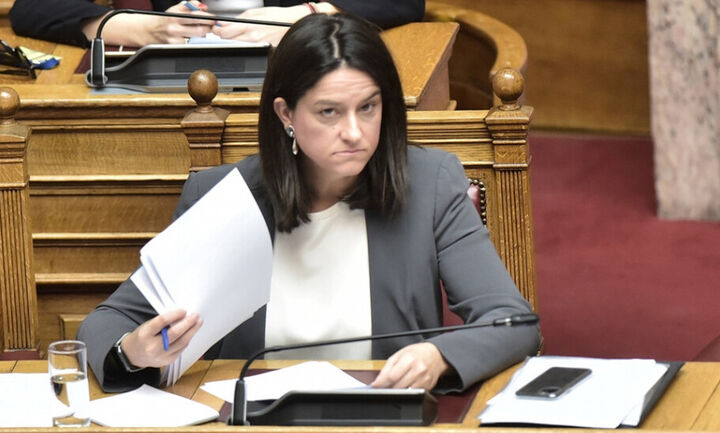 Κεραμέως για Πανελλαδικές: με self test και μάσκες οι διαγωνιζόμενοι