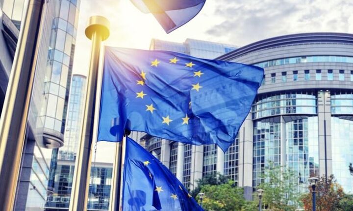 Ευρωπαϊκή Επιτροπή: Έκδοση ομολόγων 80 δισ. ευρώ για τη χρηματοδότηση του Ταμείου Ανάκαμψης 