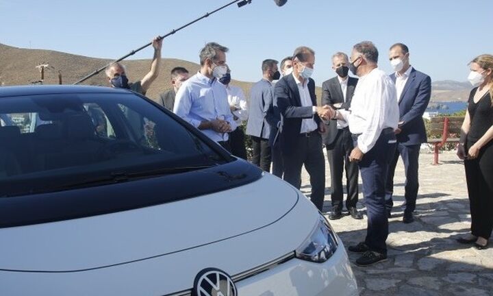 Αστυπάλαια: Συνάντηση του πρωθυπουργού με τον διευθύνοντα σύμβουλο του ομίλου Volkswagen