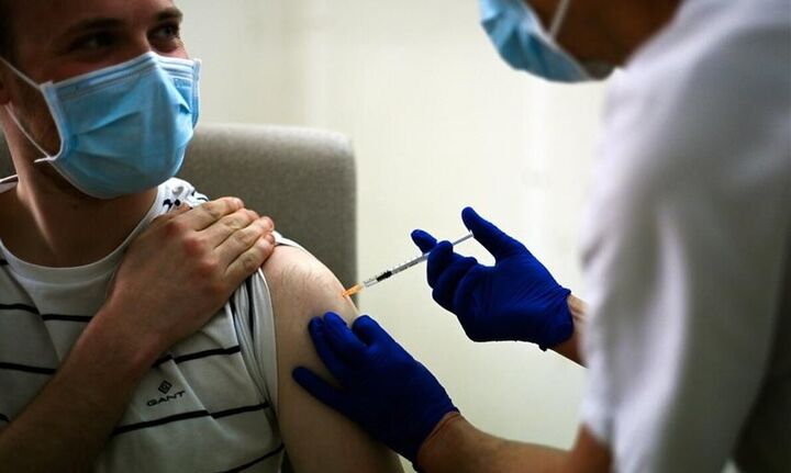 Τρίτη δόση εμβολίου ενδέχεται να χρειασθούν οι ευπαθείς ομάδες