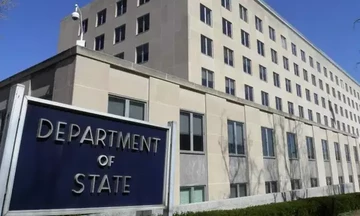 Στέιτ Ντιπάρτμεντ και CDC χαλαρώνουν τις ταξιδιωτικές τους συστάσεις για την Ελλάδα