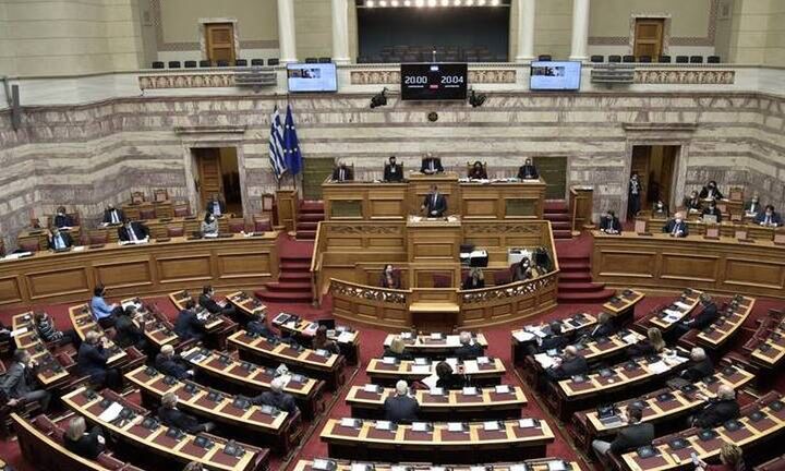 Εργασιακό νομοσχέσδιο: Απορρίφθηκαν οι ενστάσεις αντισυνταγματικότητας από ΚΚΕ και ΣΥΡΙΖΑ 