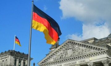 Γερμανία - Νέα δημοσκόπηση: «Καταποντίζονται» οι Πράσινοι - Παραμένει «εφτάψυχη» η Χριστιανική Ένωση