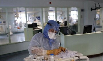 Έκτακτη τηλεδιάσκεψη για τα κρούσματα της μετάλλαξης Δέλτα στην Κρήτη