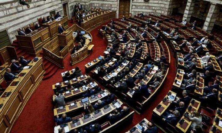  Βουλή: Ψηφίσθηκε το ν/σ και η τροπολογία για μείωση του ΦΠΑ σε πέντε νησιά του ανατολικού Αιγαίου