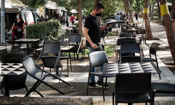 Πέτσας: Επιπλέον κίνητρα σε εμβολιασμένους-Απαραίτητο να ληφθούν μέτρα τώρα