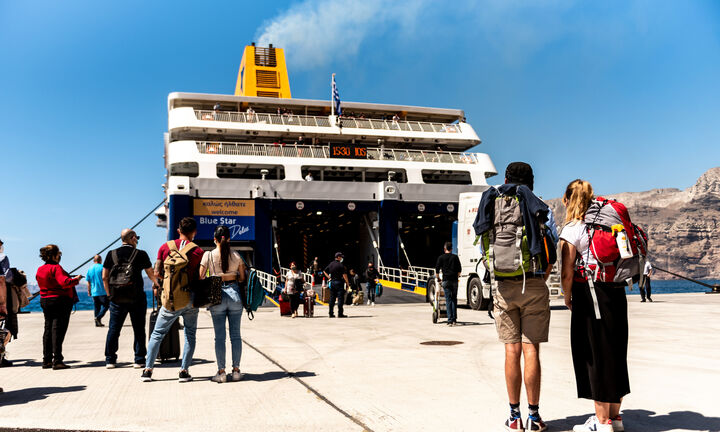 Εκπτώσεις έως και 50% στα ακτοπλοϊκά εισιτήρια για τους εκπαιδευτικούς