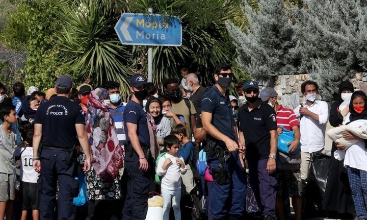 Τσεχία: Δωρεά 100.000 ευρώ στην Ελλάδα για το μεταναστευτικό