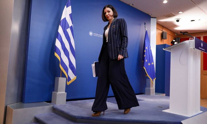 Πελώνη: Οσοι δεν εμβολιαστούν θα έχουν περιορισμούς