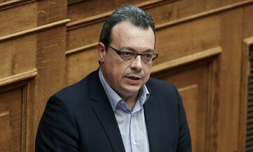  Σ. Φάμελλος: Η κυβέρνηση παραδέχεται την αποτυχία της στον Ειδικό Λογαριασμό για τις ΑΠΕ