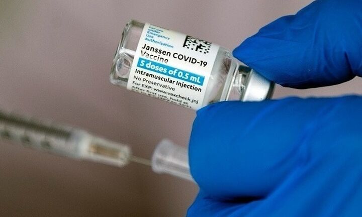 Aπόψε οι ανακοινώσεις και οι οδηγίες για τον εμβολιασμό εφήβων