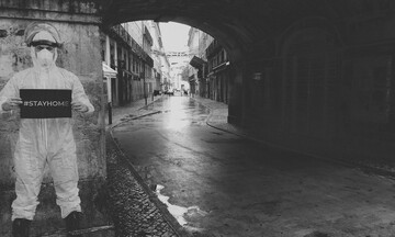 Μετ’ εμποδίων εμβολιασμοί και «διαβατήρια»