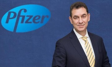 Εκτόξευση εσόδων για τη Pfizer - Το σχόλιο του Άλμπερτ Μπουρλά