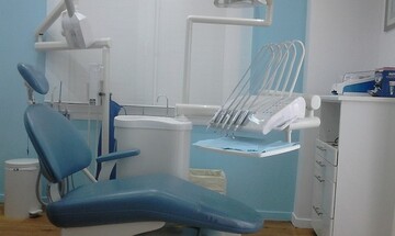 ΟΣΑ: Λίστα οδοντιάτρων στην Αθήνα για έκτακτα περιστατικά τον Αύγουστο