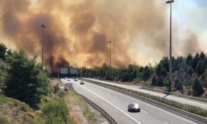 Έκλεισε η Εθνική Οδός στο ύψος Οινοφύτων