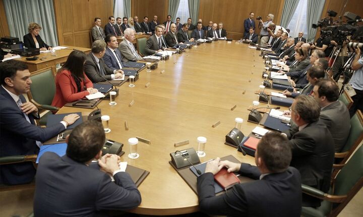 Υπουργικό για τα μέτρα στήριξης των πυρόπληκτων - Την Πέμπτη η συνέντευξη Τύπου Μητσοτάκη
