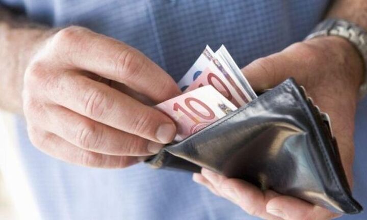 Έξτρα έκπτωση φόρου έως 2.200 ευρώ για 18 κατηγορίες ελεύθερων επαγγελματιών