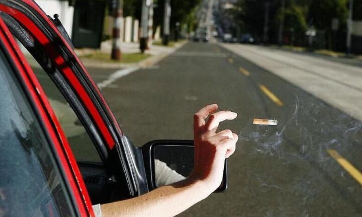 Χαλκιδική: Πρόστιμο 400 ευρώ γιατί πέταξε αναμμένο τσιγάρο από αυτοκίνητο