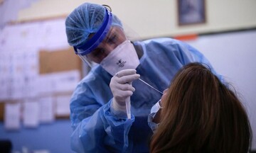 Κορωνοϊός: Σε υψηλά επίπεδα η θετικότητα - Τι έδειξαν τα rapid test