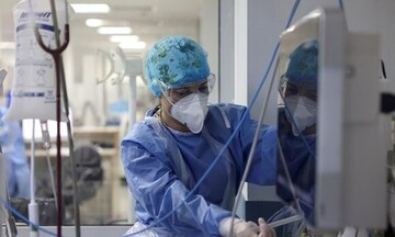 Κορωνοϊός: 3.273 κρούσματα, 286 διασωληνωμένοι, 20 θάνατοι