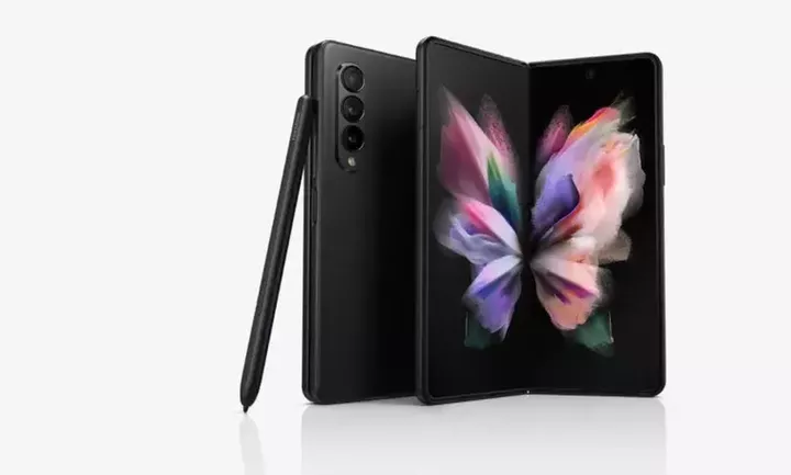 H Vodafone φέρνει τα νέα foldable Samsung Galaxy Z Fold3 5G και Z Flip3 5G και το νέο Samsung Galaxy