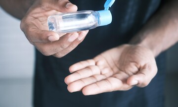 Κορωνοϊός: Πάνω από 3.000 κρούσματα, 22 νέοι θάνατοι