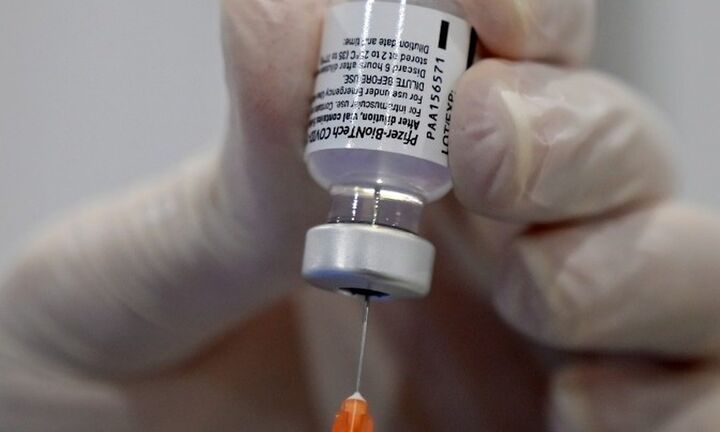 CDC: Δεν έχουν αναφερθεί θάνατοι νέων από μυοκαρδίτιδα μετά τον εμβολιασμό τους με Pfizer