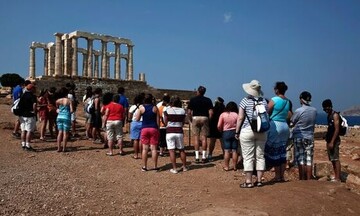 Προκήρυξη υποβολής αιτήσεων για εισαγωγή στις Σχολές Ξεναγών του υπουργείου Τουρισμού