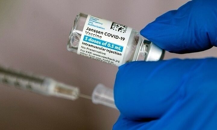 ΕΔΕ στο ΚΥ Παλαμά - Σε συγγενείς και φίλους οι «μαϊμού» εμβολιασμοί