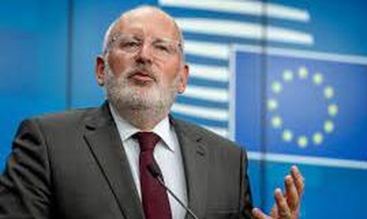 Frans Timmermans: Πρέπει να επιταχύνουμε τη μετάβαση στις ανανεώσιμες πηγές ενέργειας