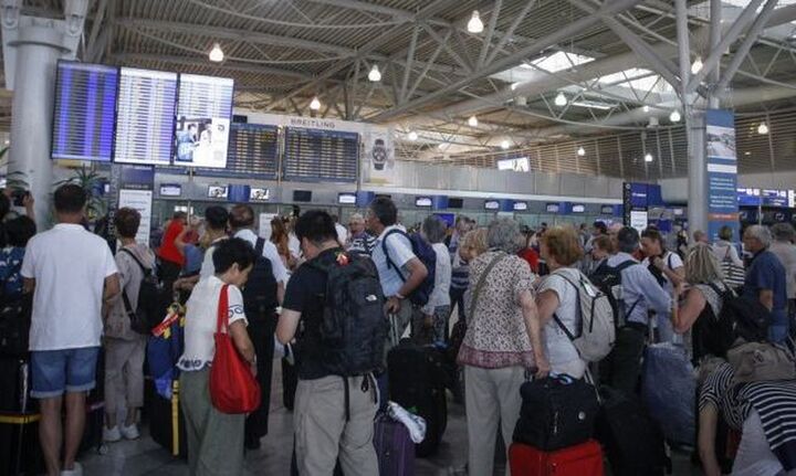 ΥΠΑ: «Απογείωση» στις αφίξεις ξένων τουριστών κατά 86,2% τον Αύγουστο