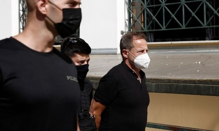 Την αντικατάσταση της προσωρινής κράτησής του θα ζητήσει τις επόμενες ημέρες ο Δ. Λιγνάδης