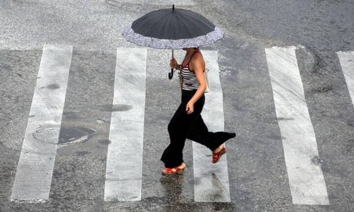 Καιρός: Καλοκαίρι τέλος... Πτώση θερμοκρασίας και βροχές την Πέμπτη