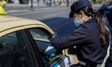Τροχαία: Επτά οδηγοί ταξί συνελήφθησαν για πειραγμένα ταξίμετρα και υπερβολικά κόμιστρα