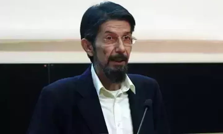 Χουλιάρας: Ντρέπομαι για την επιστήμη μου εδώ που φτάσαμε 