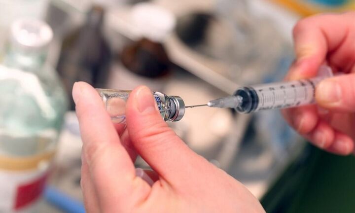 Μ. Θεοδωρίδου: Το εμβόλιο της γρίπης μπορεί να γίνει παράλληλα