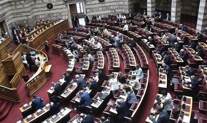  Βουλή: Υπερψηφίστηκε επί της αρχής το ν/σ για την ταχεία πολιτική δίκη