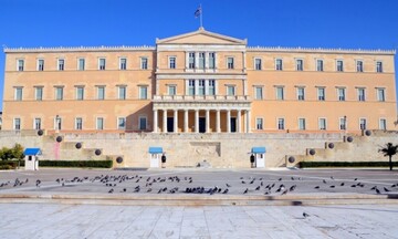 Βουλή: Υπερψηφίστηκε η Αμυντική Συμφωνία Ελλάδας και Γαλλίας - Την Πέμπτη στην Ολομέλεια