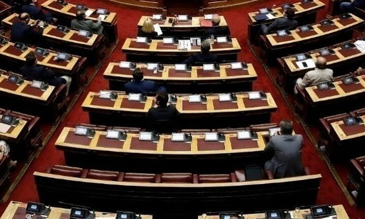Στην Ολομέλεια πολιτική δικαιοσύνη και άγονοι πλειστηριασμοί