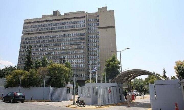 Σύσκεψη στο υπ. Προστασίας του Πολίτη για τα μέτρα προστασίας από τον κορωνοϊό