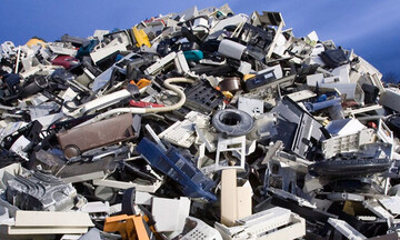  57,4 εκατ. τόνοι τα παγκόσμια ηλεκτρονικά απόβλητα το 2021
