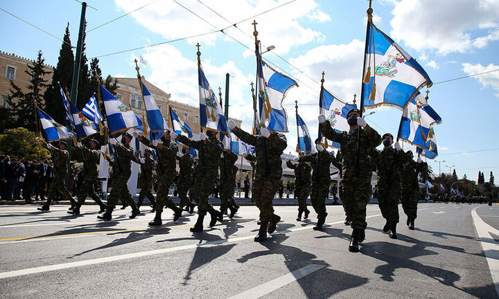 28η Οκτωβρίου: Πώς θα γίνουν οι παρελάσεις σε Αθήνα και Θεσσαλονίκη
