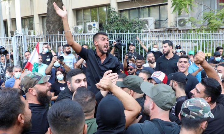Λίβανος: Πυροβολισμοί και εκρήξεις σε διαδήλωση στη Βηρυτό - Ένας νεκρός και οκτώ τραυματίες (vid)