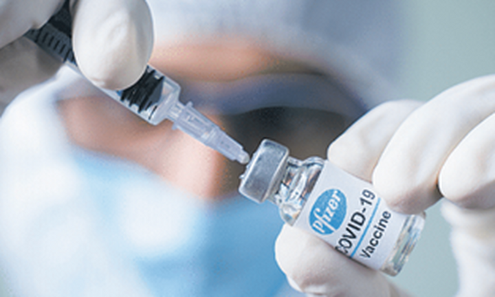 CDC: Αποτελεσματικό το εμβόλιο των Pfizer/BioNTech στους 12-18 ετών