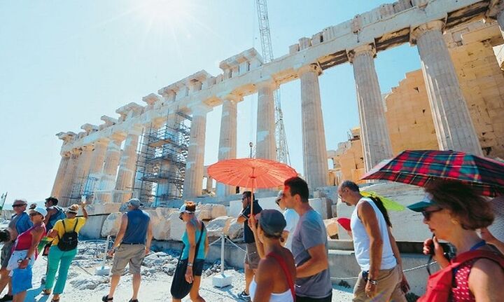 Η δυναμική επιστροφή του τουρισμού: 8,5 εκατ. επισκέπτες και 6,6 δισ. ευρώ εισπράξεις το 8μηνο