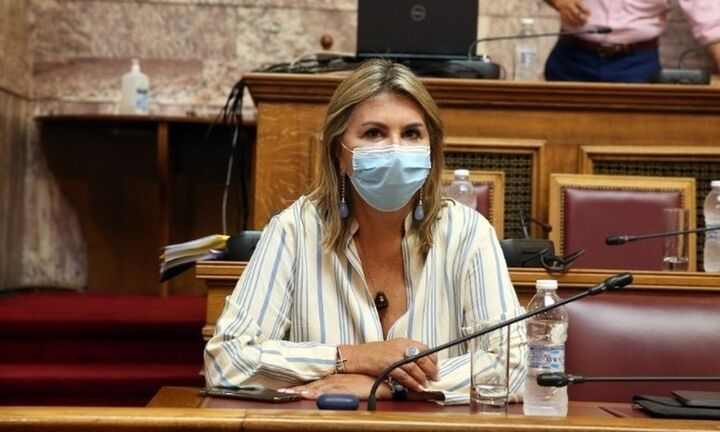 Μακρή: Μικρός ο αριθμός των κρουσμάτων covid19 στα σχολεία