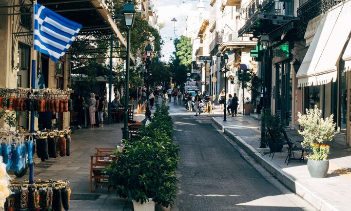 Σε ισχύ τα νέα μέτρα με στόχευση στους ανεμβολίαστους - Επιστρέφει και το clickaway